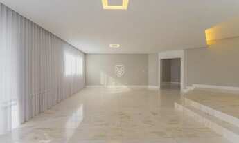 Imagem 7: Apartamento, Reformado, Água Verde, 05 Dormitórios, 04 Vagas, Curitiba