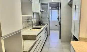 Imagem 3: Apartamento para venda tem 220 metros quadrados com 3 quartos em Coqueiros - Florianópolis