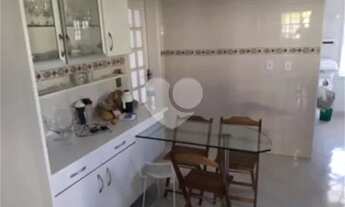 Imagem 3: Sobrado em condomínio fechado 4 suítes com varanda, sendo uma máster com closet e hidro