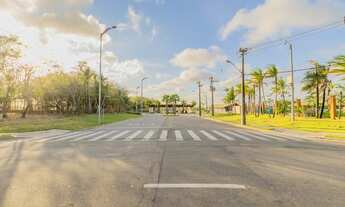 Imagem 2: Casa de condomínio para venda possui 356 metros quadrados com 5 quartos