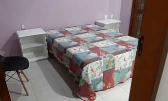 Imagem 3: Excelente apartamento anual na Barra da Lagoa. Sala e cozinha conjugados, com 2 quartos