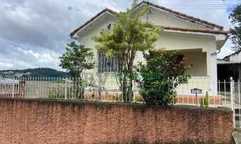 Imagem 3: RV-Eli08- Casa para venda com 3 quartos em Santa Terezinha - Juiz de Fora - MG