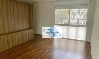 Imagem 7: Sobrado á venda ou locação com 4 dormitórios, sendo 4 suítes, closet, 2 jardins de inverno