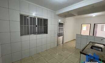 Imagem 6: Casa com 2 dormitórios para alugar, 50 m² por R$ 900,00/mês - Parque das Laranjeiras - Gua