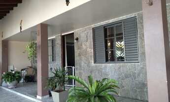 Imagem 1: Casa para venda tem 250 m² em Parque Guarani - Várzea Paulista - SP