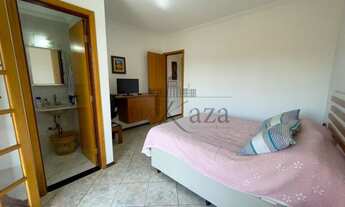 Imagem 7: Casa Sobrado - Jardim das Indústrias - 3 Dormitórios - 130m²