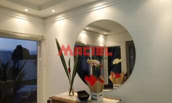 Imagem 7: Casa de condomínio para venda tem 450 metros quadrados com 5 quartos