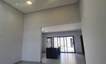 Imagem 4: Casa de condomínio para venda tem 162 metros quadrados com 3 quartos sendo 1 suite