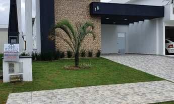 Imagem 2: Casa de condomínio térrea para venda tem 130 metros quadrados com 3 quartos