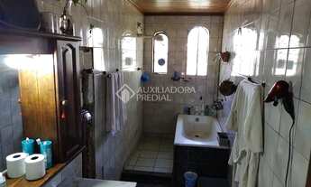 Imagem 5: Casa para venda possui 181m² - 4 dormitórios no Rio Branco - Porto Alegre - RS