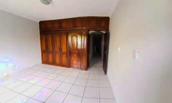 Imagem 7: Alugo Casa Ampla de 3 Pavimentos na Lomas entre P. Miranda e Marquês