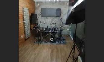 Imagem 4: Sobrado de 150m² com acabamento de primeira no bairro Mogi Moderno