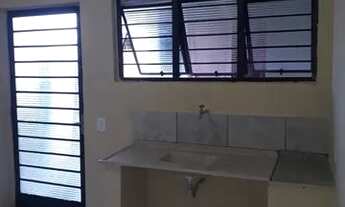 Imagem: Alugo kitnet fundos