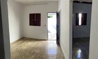 Imagem 10: Casa comercial e residencial fica 1,5k do Buriti Shopping