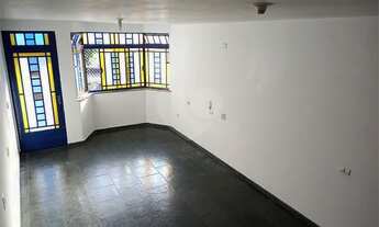 Imagem 1: Sobrado, a venda, com 176m² de área útil, 2 dormitórios, 2 banheiros, 4 vagas - Vila Dom P