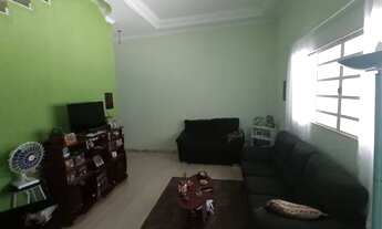 Imagem 2: òtom Oportunidade Sobrado para venda tem 165 m² com 3 quartos