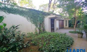 Imagem 3: CASA ASSOBRADADA - JARDIM EUROPA - SP