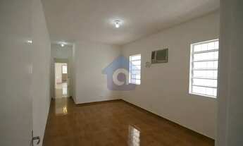 Imagem 4: CASA 3 DORM 1 SUITE 2 VAGAS /QUINTAL /SAUDE A 650MTS DO METRO PÇA DA ARVORE