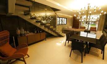 Imagem 3: Casa de condomínio para venda possui 320 metros quadrados com 4 quartos