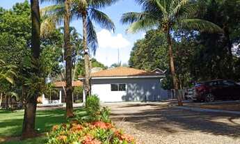 Imagem: Chácara Bairro Peti Trianon Araçatuba