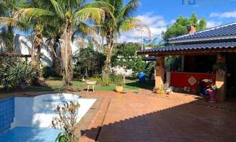 Imagem: Casa térrea com 3 suítes à venda, 348