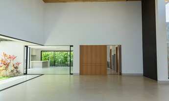 Imagem 6: Sobrado para venda com 600 metros quadrados com 4 quartos