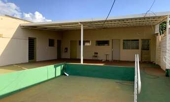 Imagem 2: Espaço Comercial 220 m², 5 Salas, 2 Vestiários, Cozinha, Área de Serviço, Alto do Ipiranga