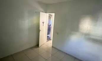 Imagem 6: Duplex na Maraponga 3 quartos, 3 vagas, ótima localização, por trás do colégio provecto!!