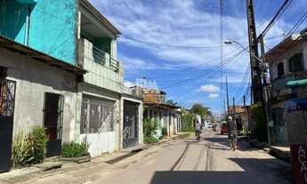 Imagem 3: VENDO AMPLA CASA COM 4 QUARTOS E DOIS PAVIMENTOS TODA DOCUMENTADA APTA A FINANCIAMENTO, AP