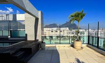 Imagem 4: Linda Cobertura Linear com Vista Lagoa e Mar na Península Barra da Tijuca de 656m² com 5