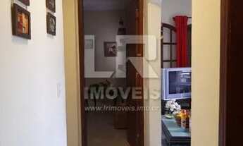 Imagem 3: Casa com 2 quartos e quintal amplo em rua pavimentada, excelente localização *CN-08