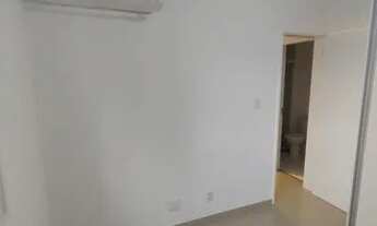 Imagem 2: Apto. em excelente localização, de alto padrão, 65m2º 02 dormitórios ricos em armários, 01