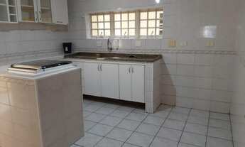 Imagem 5: Sobrado a venda no Bairro Jardim em Santo André - Rua nobre