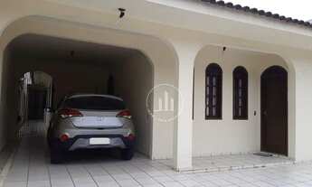 Imagem: Casa com 7 dormitórios à venda, 240 m²