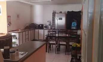 Imagem 5: Casa ampla na Cidade das Flores, Osasco - 5 quartos, 2 quintais, próxima à Faculdade Fede