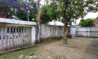 Imagem 2: Casa à venda com 250m² de área útil e 940m² de área total com 5 quartos na Várzea - Recife