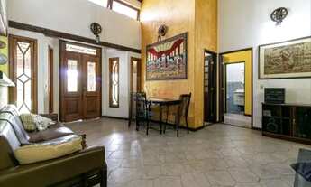 Imagem 3: Casa Térrea 4 Dormitórios 2 Suítes 4 Vagas à Venda em Interlagos