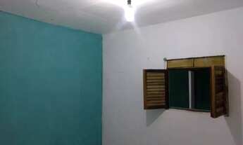 Imagem 2: AAAA 01 Casa para aluguel e venda possui 50 metros quadrados com 2 quartos