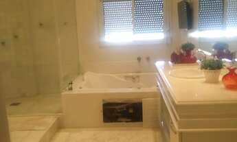 Imagem 7: Casa de condomínio sobrado para venda tem 1133 metros quadrados com 4 quartos