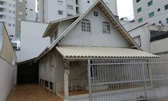 Imagem 3: Ótima casa para excursão no Centro de Balneário Camboriú!