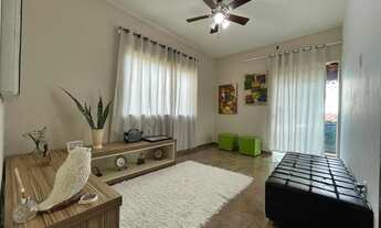 Imagem 3: Excelente casa de 4 quartos sendo 2 su?tes no fundo da casa e 2 vagas de garagem no Bairro