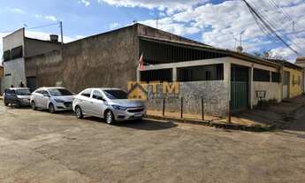 Imagem: Excelente Imóvel de Esquina, Para Investir