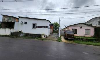 Imagem: Uma Vila completa com 03 imóveis dentro