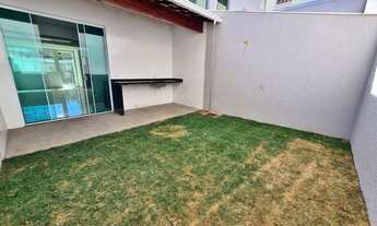 Imagem 6: Casa tr?plex de 3 quartos e 3 vagas de garagem no Bairro Santa Am?lia