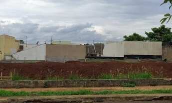 Imagem 3: 2 Terrenos juntos prontos para construir Rua Foz do Areia