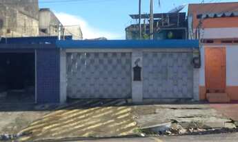 Imagem: Casa de dois andares com 3 suítes para