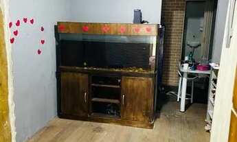 Imagem 4: Estou dando essa casa por 25.000$ casa boa de esquina ao lado de uma parada de onibus