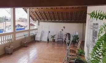 Imagem 5: Térrea para venda possui 141 metros quadrados com 4 quartos