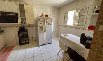 Imagem 3: Linda Casa Álvaro Camargos 2 Andares Jardim e Quintal Amplos e Agradáveis