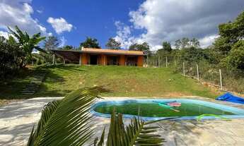 Imagem: Chácara com área de 1.000 m² com piscina